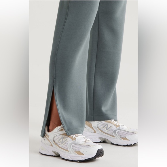 Zella Level Set Straight Leg Slit Hem Track Pants Green Small NWT (Flaw) - Picture 7 of 12